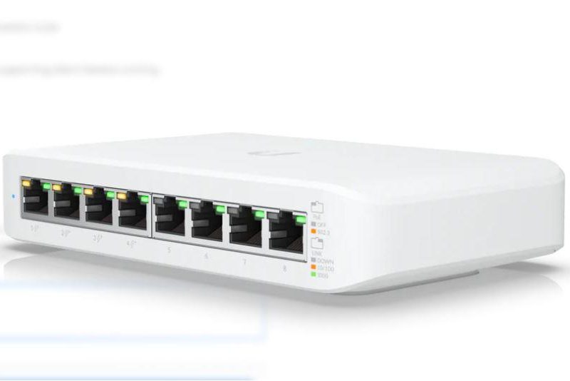 Ubiquiti UniFi 8 port switch, USW-LITE-8-POE, 8 x 10/100/1000 Mbe
