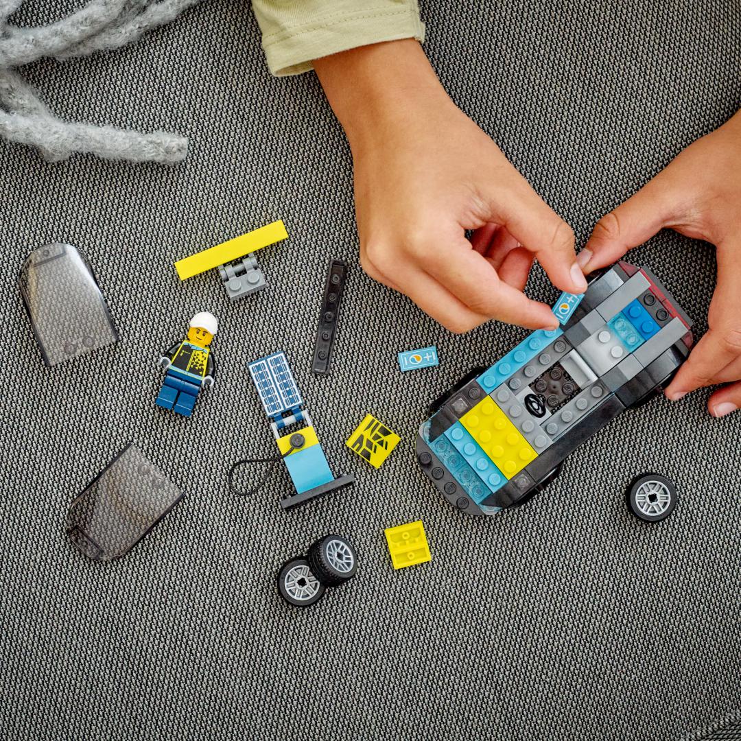 MASINA SPORT ELECTRICA, LEGO 60383 - imagine 3